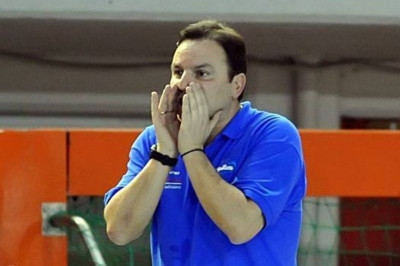 Βλάχος: «Χωρίς άγχος στην Ουγγαρία»