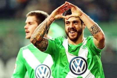 Βόλφσμπουργκ: «Λύκος» ως το 2018 ο Βιεϊρίνια