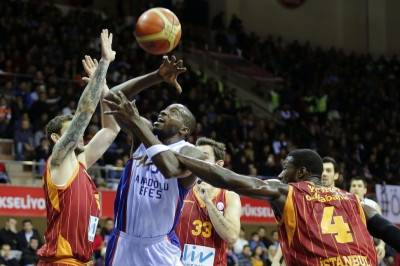 Κύπελλο Μπάσκετ Τουρκίας: Ο μεγάλος ημιτελικός Εφές – Νταρουσάφακα (photos+videos)