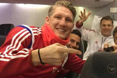 Μπάστιαν Σβαϊνστάιγκερ: Παρακίνησε 5χρονο να... λουστεί! (photo)