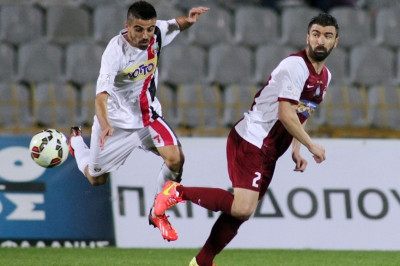 Football League: Ντέρμπι στο Αλκαζάρ
