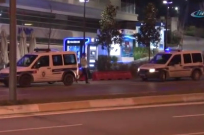 Μεταμεσονύκτια κορναρίσματα έξω από το ξενοδοχείο της Λίβερπουλ  (video)