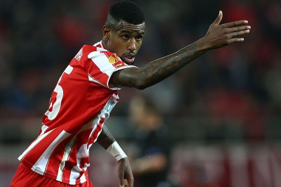 Στο… στόχαστρο των social media ο Σαντάνα (photos)