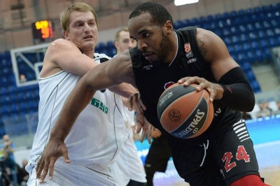 Ευρωλίγκα: Ρεκόρ και κορυφαίες φάσεις (videos)