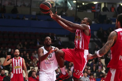 Λαφαγιέτ: «Ευτυχώς λειτούργησε η επίθεση του Ολυμπιακού»