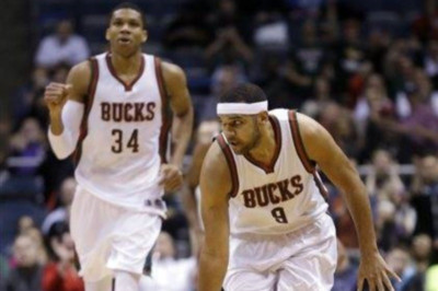 Μιλγουόκι Μπακς: Πρόβλημα για Ντάντλεϊ, επιστροφή για Μέιο