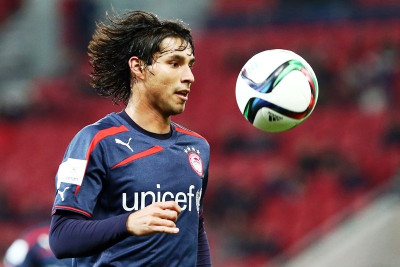 «Έχει συμβόλαιο για πέντε χρόνια ο Μπενίτες»