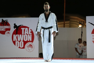 Ολυμπιακός: Ευχές στον Μουρούτσο