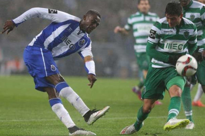 Απίθανη  ασίστ αλά Ιμπραΐμοβιτς ο Τζάκσον Μαρτίνεζ (video)