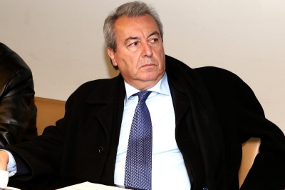 ΑΕΚ: Τετ α τετ Ασλανίδη, Κοντονή