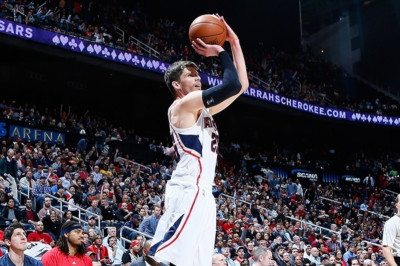 Ατλάντα Χοκς: Προβληματισμένος με το σουτ του ο Κόρβερ