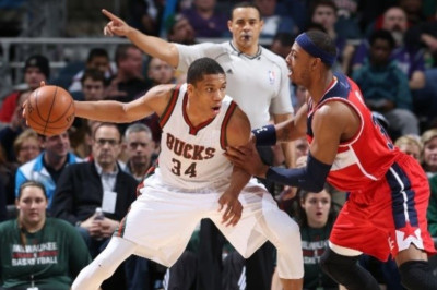 Μιλγουόκι Μπακς: «Άσχημος» Αντετοκούνμπο, νίκη με Ουίζαρντς (video)