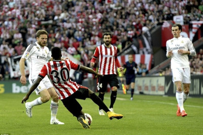 Η ατυχία του Μπέιλ στη σουτάρα από 40 μέτρα (video)