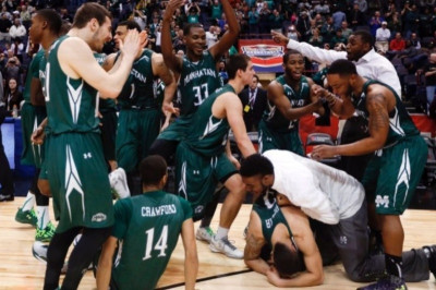 NCAA: Ήττα για το Αϊόνα του Μπέμπη στον τελικό του MAAC (videos)