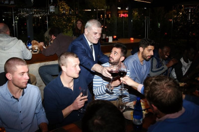 ΑΕΚ – Ολυμπιακός: Στο ξενοδοχείο ο Μελισσανίδης