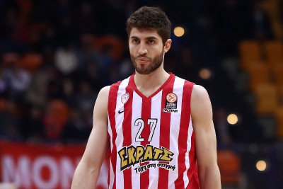 Ολυμπιακός: Γυμνάστηκε, αλλά δεν παίζει ο Τσαϊρέλης