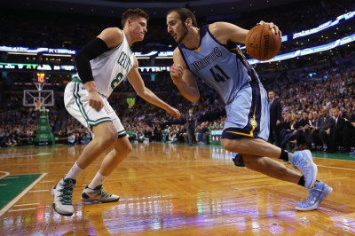 Μέμφις Γκρίζλις: Ενισχυμένος ρόλος για Κουφό και Καλάθη