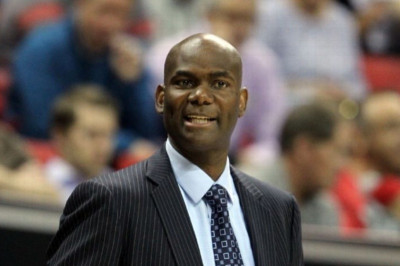 NCAA: Ήττα και απόλυση για το Νεβάδα του Παπαφλωράτου