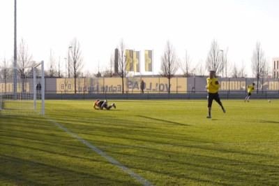 Τεράστιος γκολκίπερ ο … Χούμελς (video)