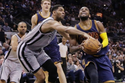 Κλίβελαντ Καβαλίερς: Μυθικός Έρβινγκ στο Σαν Αντόνιο! (videos)