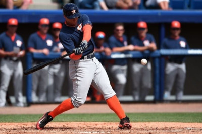 MLB: Δύο homers για Springer (videos)