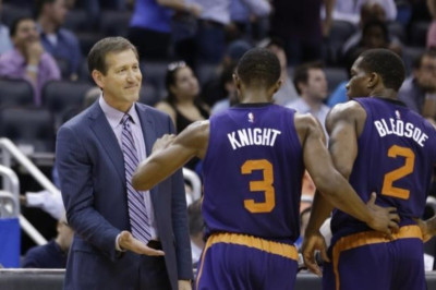 Φίνιξ Σανς: Έξω ο Νάιτ, «ψηλή» πεντάδα