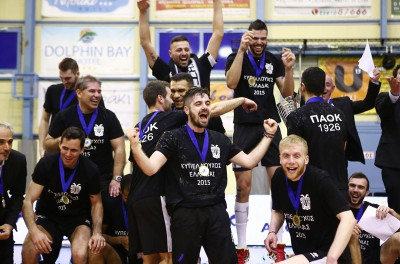 ΠΑΟΚ: Με σαμπάνιες οι πανηγυρισμοί και η απονομή (photos)