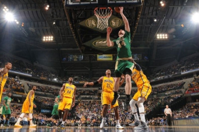 Μπόστον Σέλτικς: Τεράστια νίκη στην Ιντιανάπολις (video)