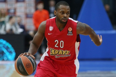 Λαφαγέτ: «Πολύ επίπονο πρόγραμμα»