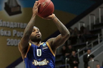 Eurocup: Οριακό προβάδισμα για Κίμκι