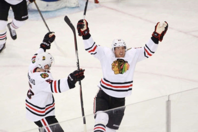 NHL: Όρθιοι οι Μπλάκχοκς στη Νέα Υόρκη (videos)