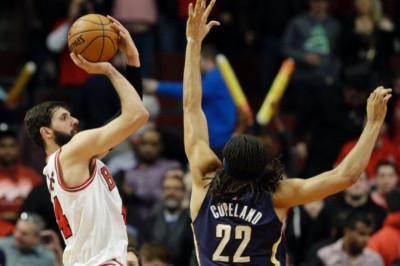 Σικάγο Μπουλς: «Καθάρισε» ο Μίροτιτς με Πέισερς (videos)