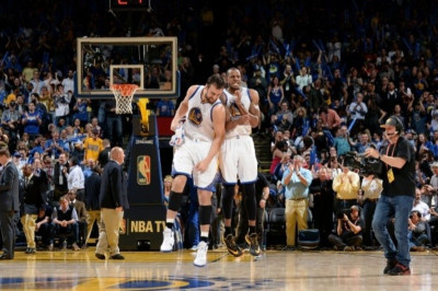 Γκόλντεν Στέιτ Ουόριορς: Επίδειξη δύναμης με Χοκς (videos)