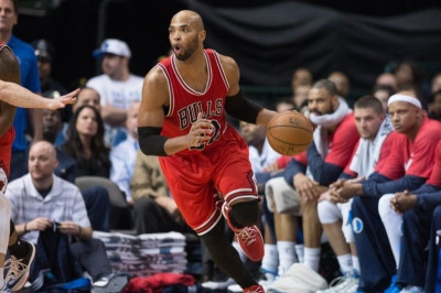 Σικάγο Μπουλς: Μέσα ο Ταζ Γκίμπσον με Ράπτορς