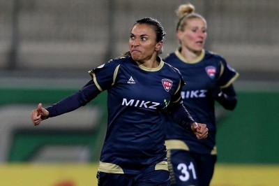 Τσάμπιονς Λιγκ Γυναικών: Περνάει η Παρί, «κίνδυνος» για Βόλφσμπουργκ (photos+video)