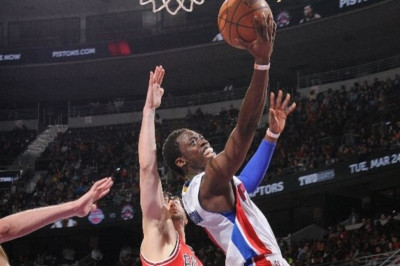 Ντιτρόιτ Πίστονς: Τρελή ανατροπή με Μπουλς (videos)