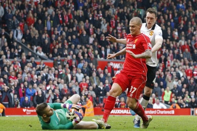 Κλήθηκε σ’ απολογία ο Σκρτέλ  για το πάτημα στον Ντε Χέα (video)