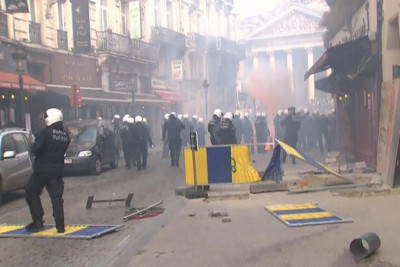 Οδομαχίες στις Βρυξέλλες πριν από τον τελικό κυπέλλου  (videos+photos)