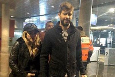 Ζεράρ Πικέ: Χεράκι - χεράκι με τη Σακίρα μετά τη Ρεάλ (photos)