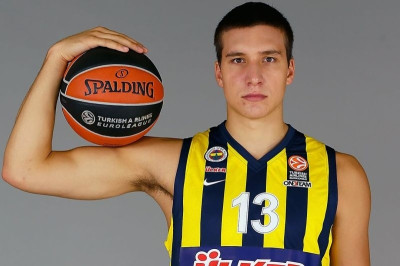 Ευρωλίγκα: Απίθανο buzzer beater του Μπογκντάνοβιτς! (video)