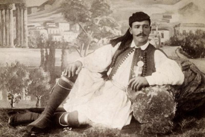 Σπύρος Λούης: Ο… νερουλάς που έγινε εθνικός ήρωας (photos+video)