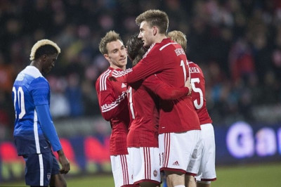 «Ξυπνάει» μόλις φοράει τη φανέλα της Δανίας ο Μπέντνερ (video+photos)