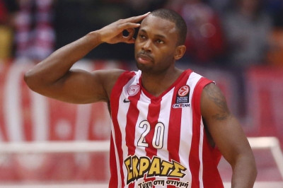 Ολυμπιακός: Λαφαγέτ πασάρει, Χάντερ καρφώνει (video)