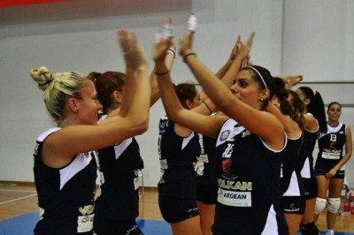 Α1 Βόλεϊ Γυναικών: Γιορτάζει με Λευτέρη Πανταζή η Θήρα