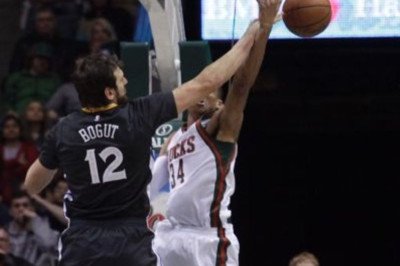 Γκόλντεν Στέιτ Ουόριορς: Ισοπέδωσαν και τους Μπακς του Αντετοκούνμπο (videos)