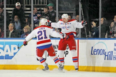 NHL: «Τεράστιοι» Κάπιτολς στη Νέα Υόρκη (videos)