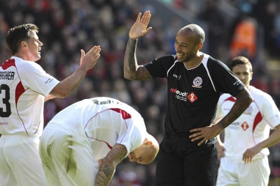 Υπόκλιση Ανρί στο «Κοπ»