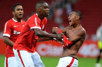 Ιντερνασιονάλ : Αποβολή Φαμπρίτσιο  επειδή έβρισε τους οπαδούς της … ομάδας του (video+photos)