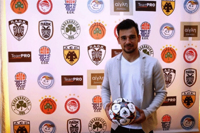 Παναθηναϊκός: «Μία υπογραφή, πολλά χαμόγελα»