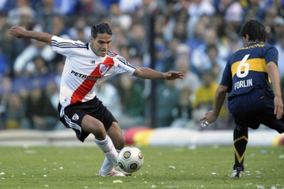 Ρίβερ Πλέιτ καλεί Φαλκάο